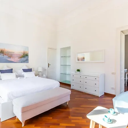 Apartment Santa Lucia By Wonderful Italy *